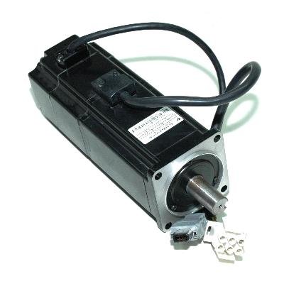 Серводвигатель Yaskawa Sigma-II SGMAH-04AAF4C